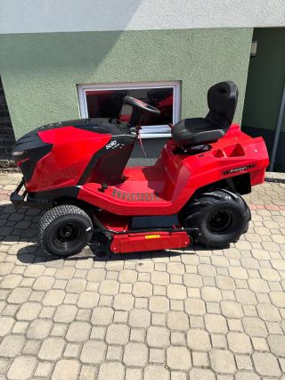 Zahradní traktor (mulčer) na vysokou trávu od Solo by AL-KO. Model T22-110.4 HDH-A V2. Od příští sezóny bude tento model...